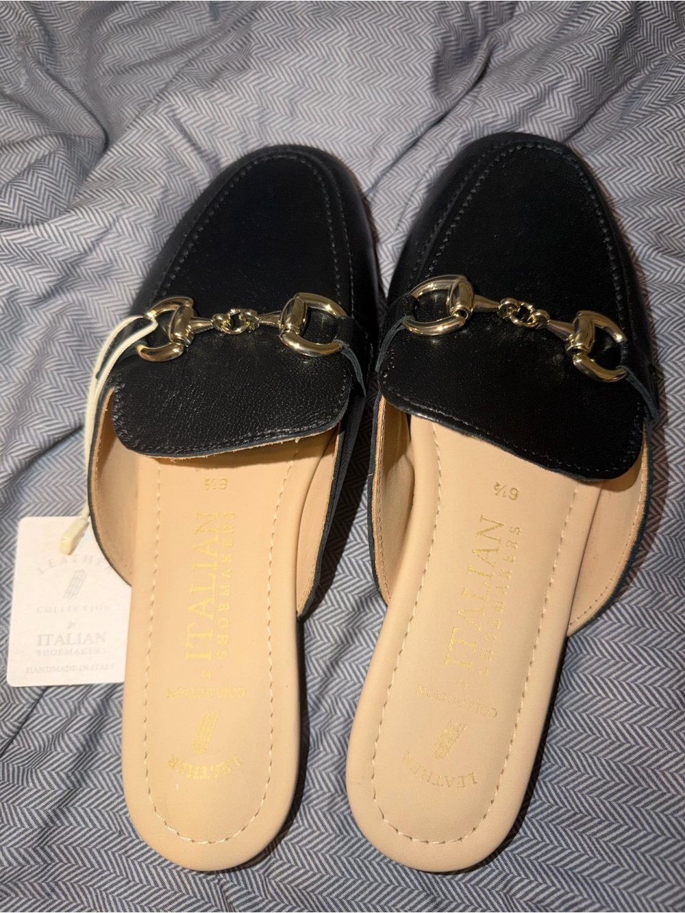 Italian shoemaker Black Leather Slip-On Mules with Gold Horsebit